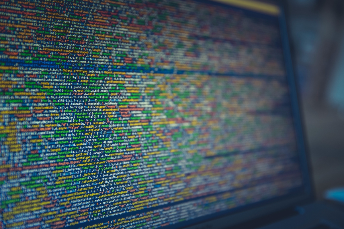 Basic statistics worked through as code in Python and R